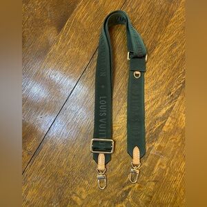 LV crossbody adjustable green strap w gold hardware Excellent condition Like NEW